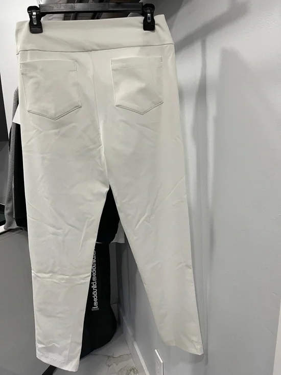 Lilly Pulitzer Resort White Pants with Pink Tag - Picture 4 of 5